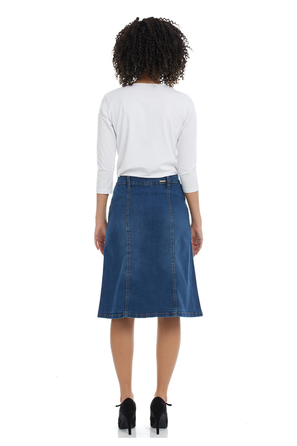 blue jean skirt with silver colored buttons 
